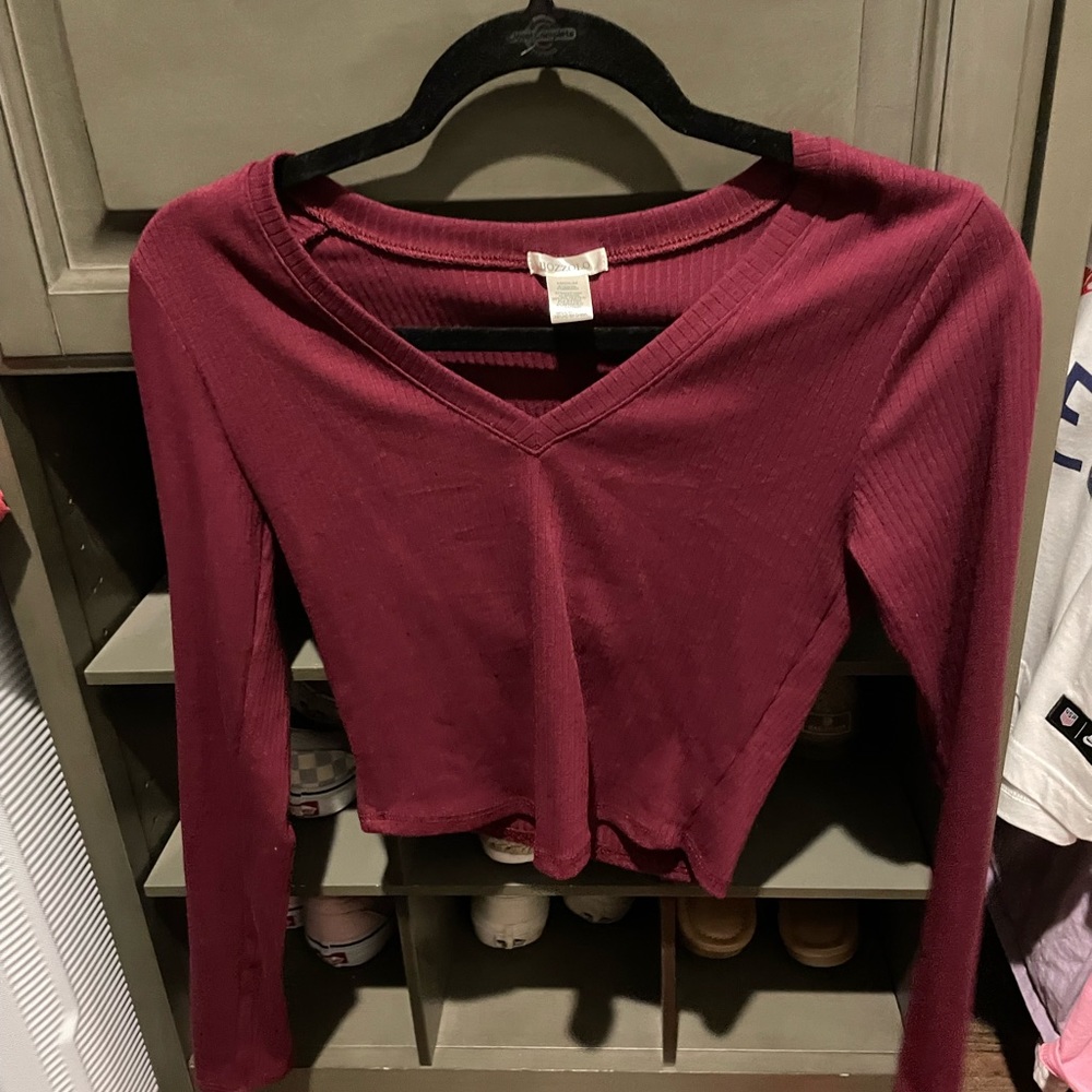 Cropped long sleeve